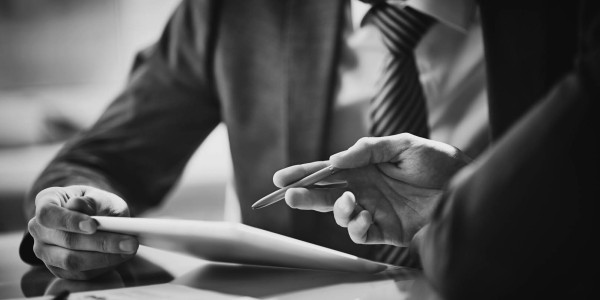 Derecho Mercantil / Abogados Mercantilistas Alcalá de Henares · Reclamación / Negociación de Deudas Comerciales Clientes